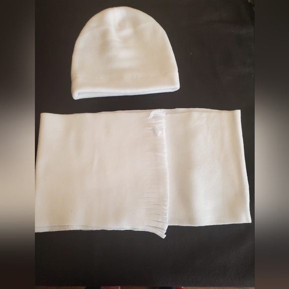 Hand Crafted Accessories - New White Fleece Beanie Winter Hat and Scarf Set Adult sz Hand Crafted